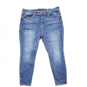 JUDY BLUE PLUS SIZE 22W SKINNY FIT JEANS STYLE# 82106